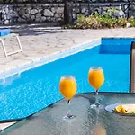 Ostria Villa